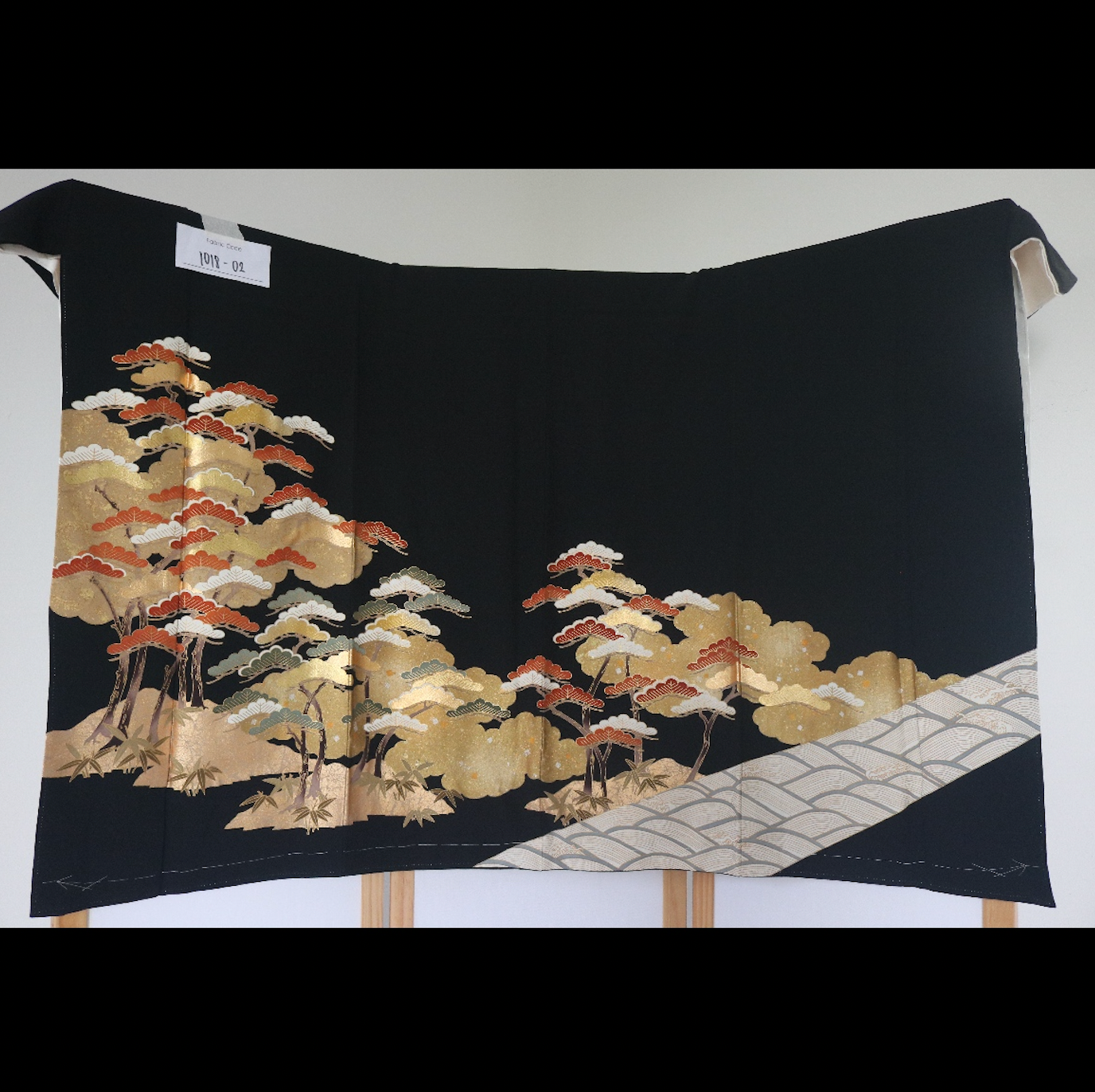 Premium Fabric: 1018-02 Black