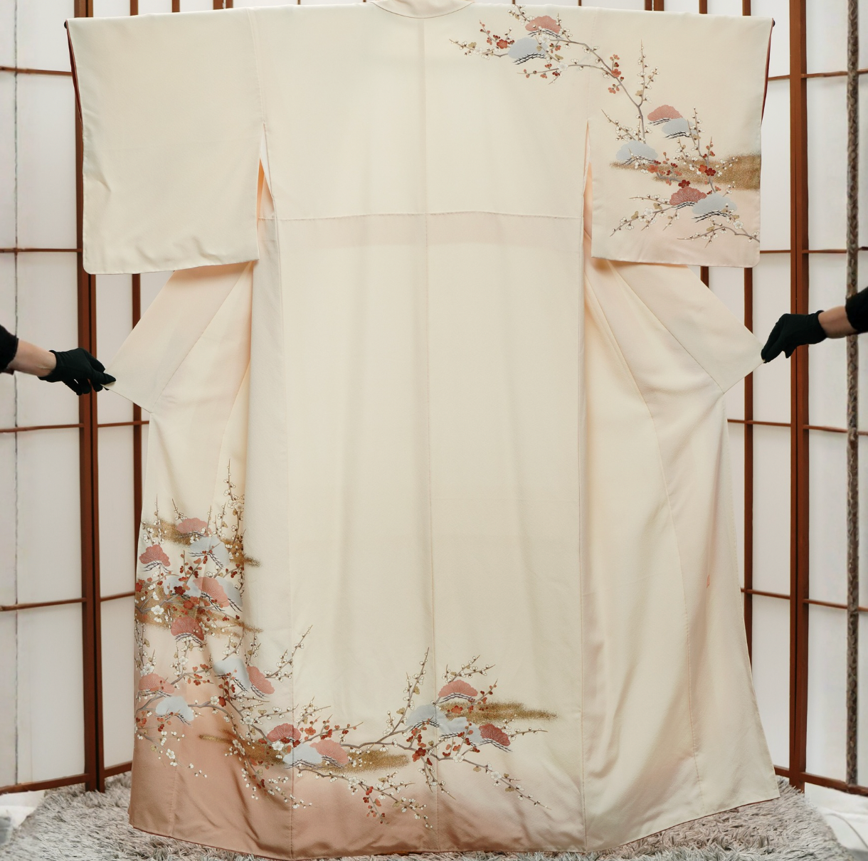 Bai Fabric: 0416-27 | Ivory Garden