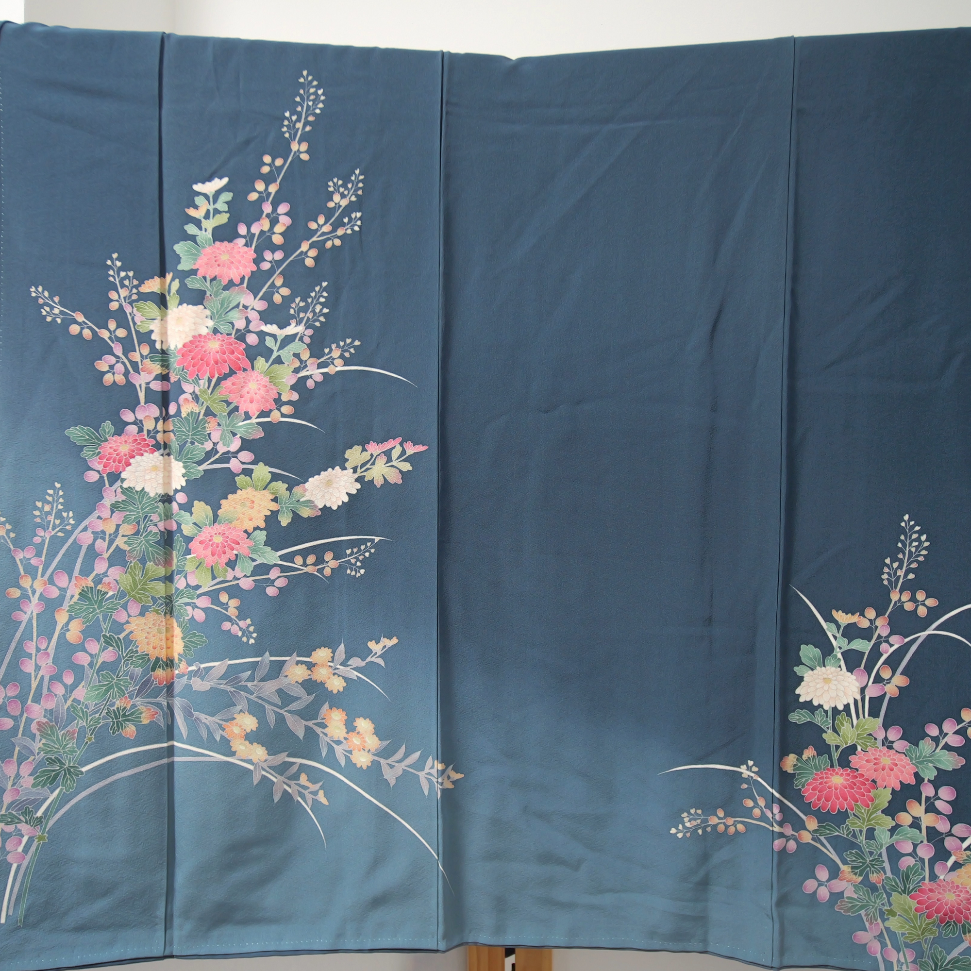Premium Fabric: Sept21-04 Night blue
