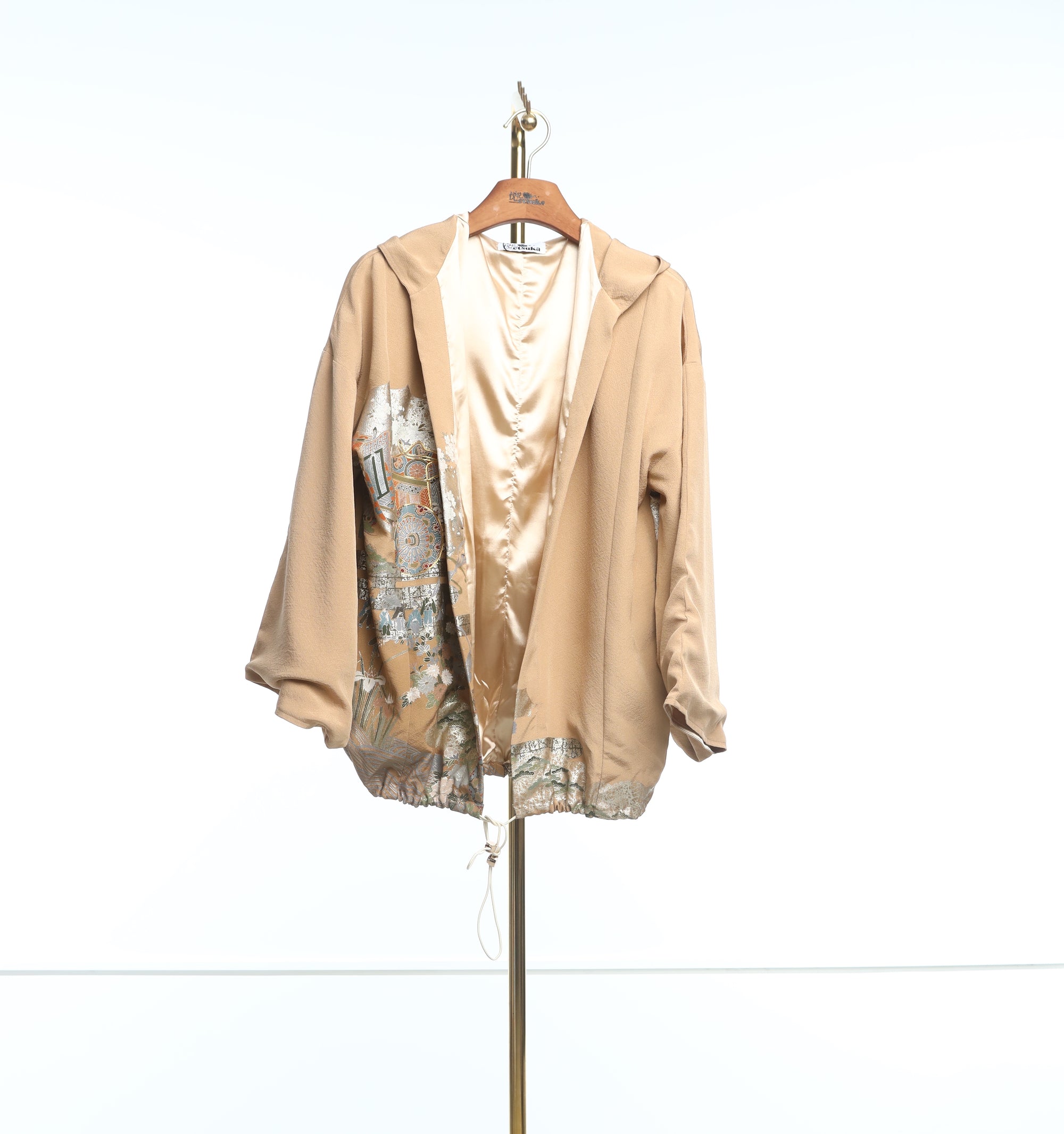 On-hand: Hoodie | H6150 Beige gold premium