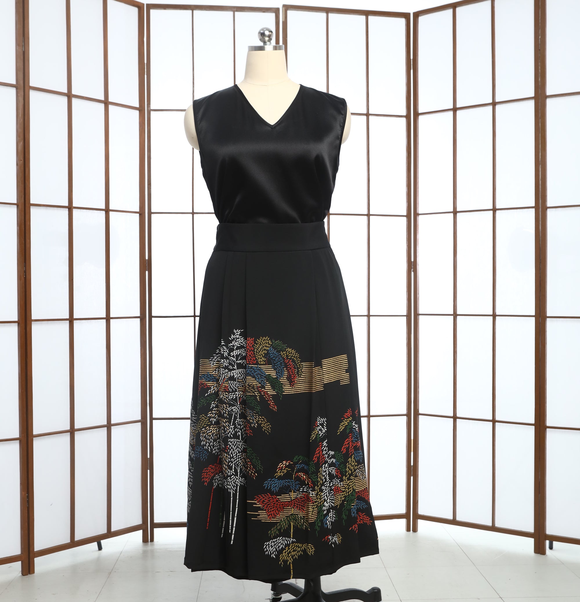 On-hand: Hanbok Skirt | 1P Black HS4702M