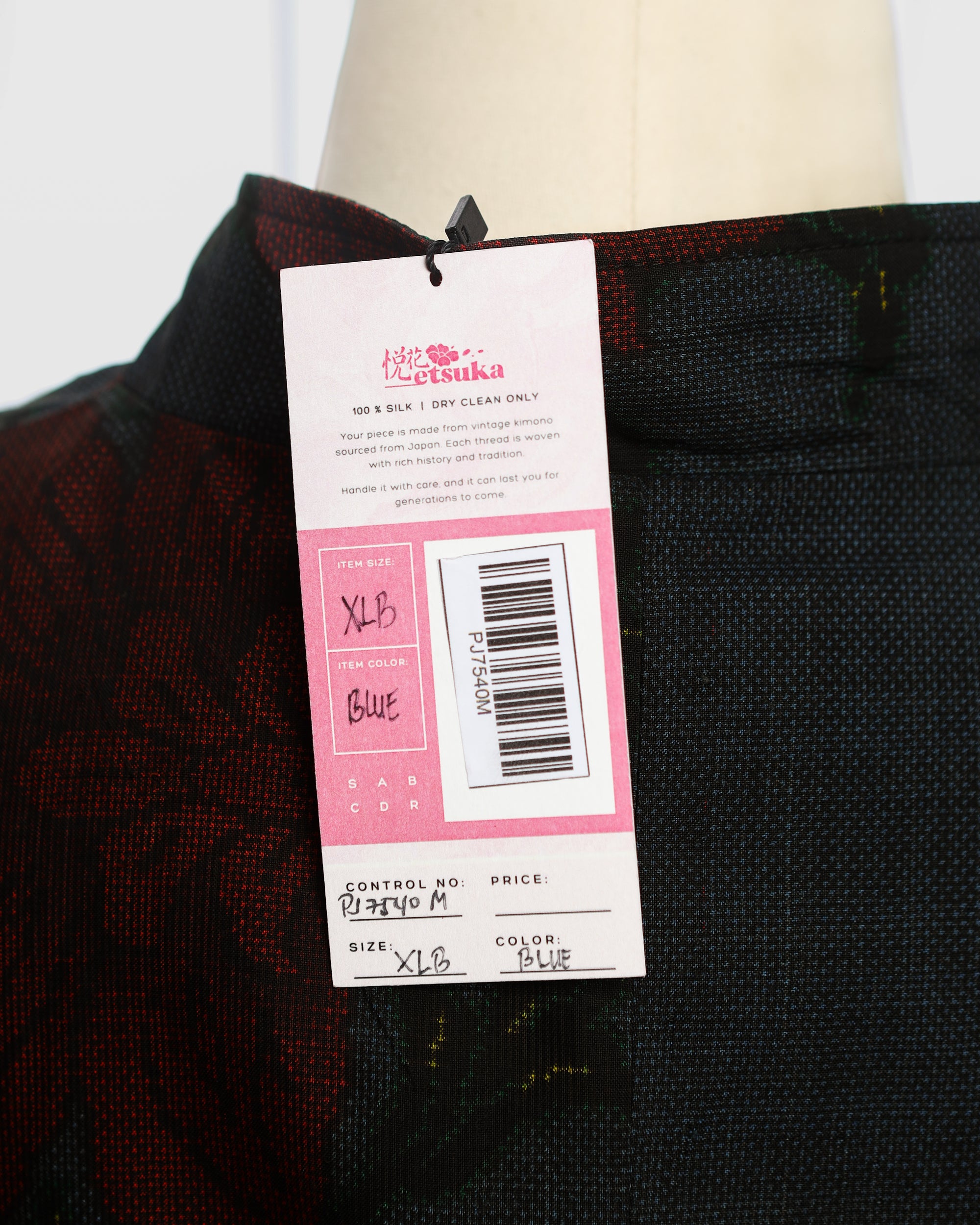 On-hand item:  Black floral Puffer Jacket from Oshima Fabric | PJ7540M | Mimi size (XLB)