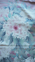 Load and play video in Gallery viewer, Omakase Fabric - Pink Fabric and Queen Flowers
