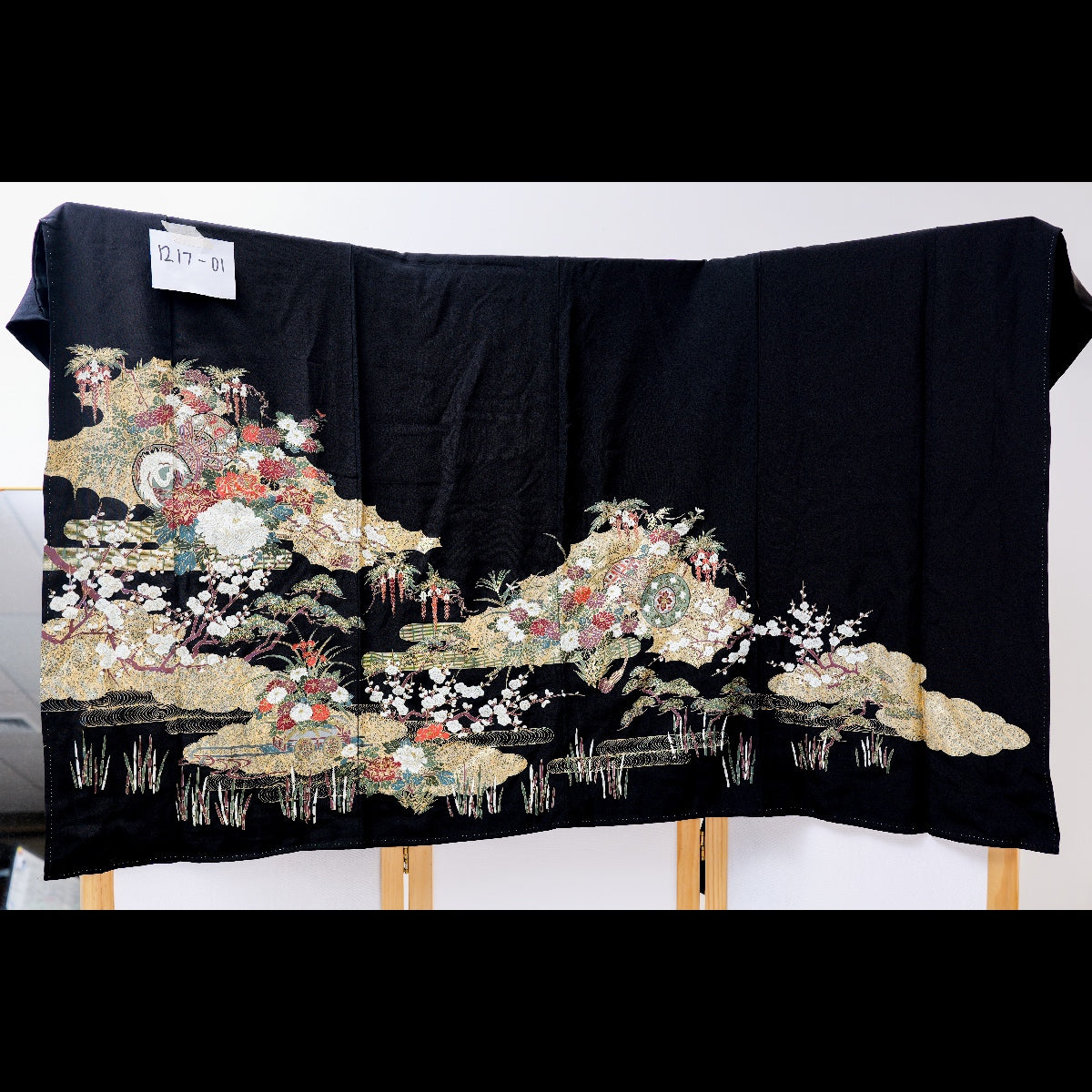 Premium Fabric: 1217-01 | Black and sakuras